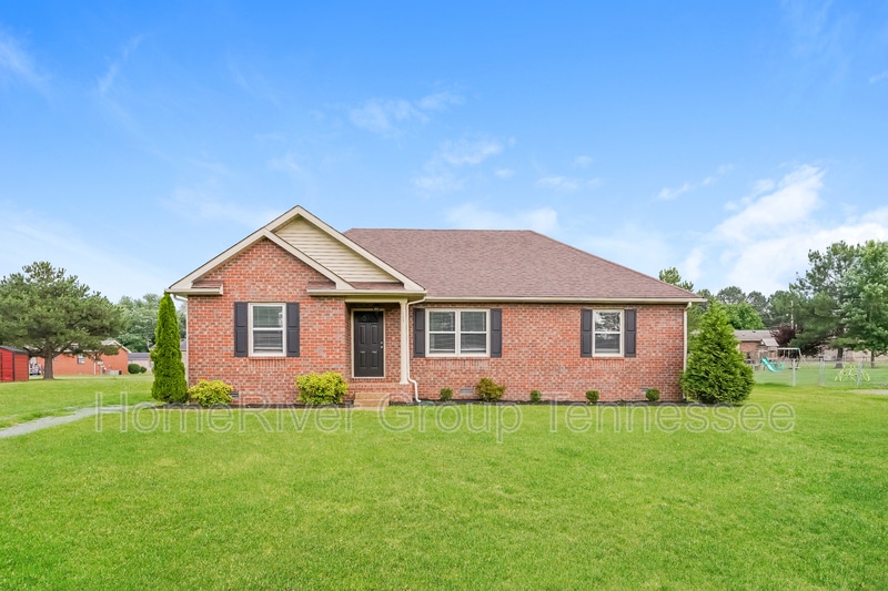 111 Oak Hill Ct, Portland, TN 37148 House Rental in Portland, TN