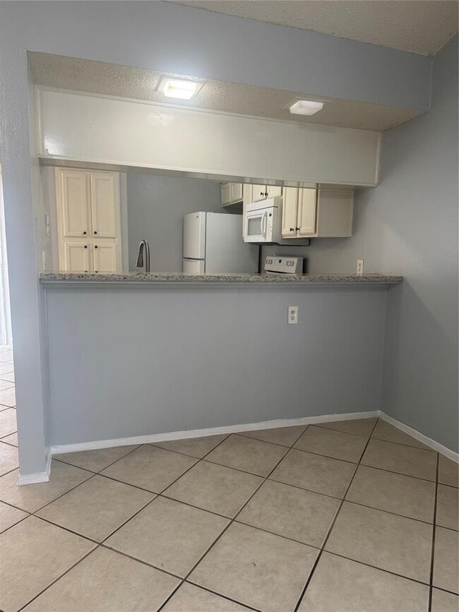 Building Photo - 108 Cockerham St