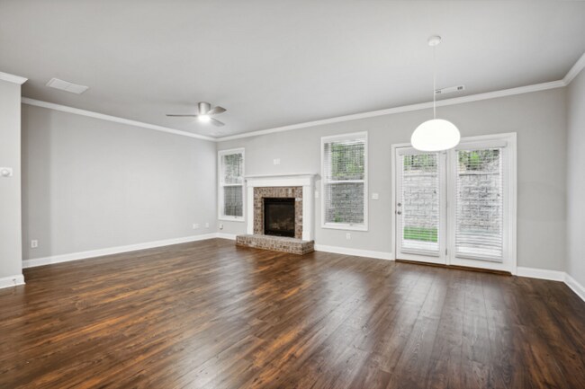 Building Photo - 2365 Morgan Pl Dr