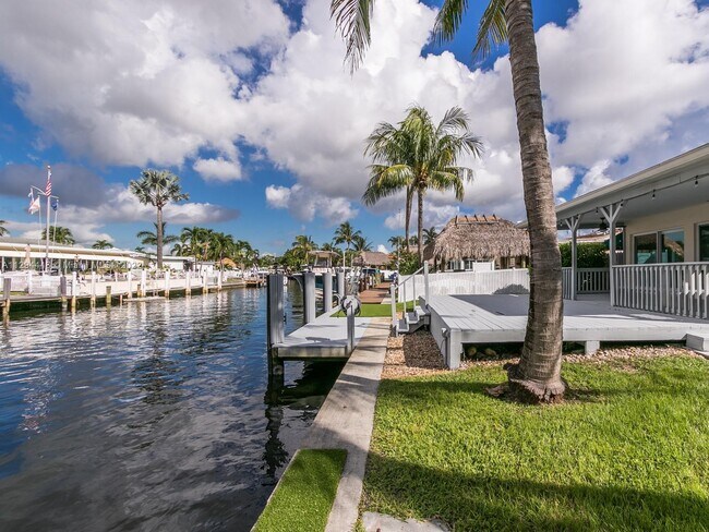 Building Photo - 923 Nautilus Isle