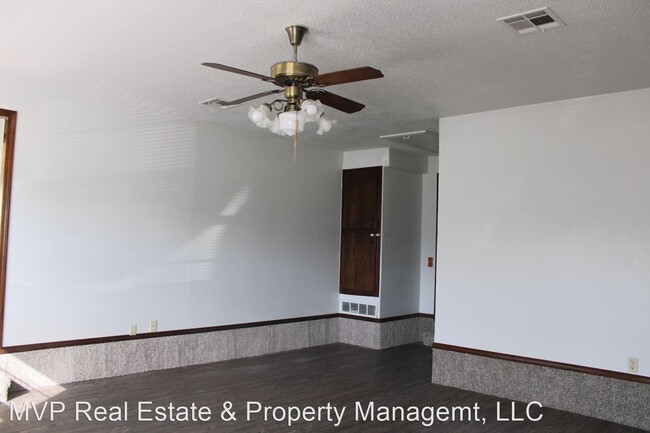 Building Photo - 4 br, 1.5 bath House - 4217 Spiva Dr