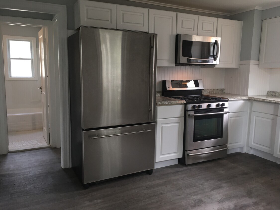 182 Trumbull Ave, Bridgeport, CT 06606 House for Rent in Bridgeport