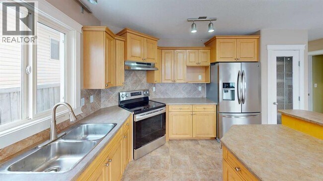 Photo du bâtiment - 9301 Lakeland Dr