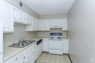 University Heights Apartments photo'