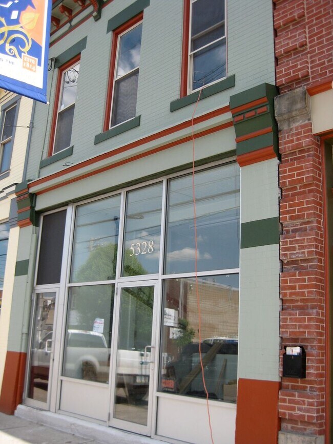 Building Photo - 5328-5330 Butler St