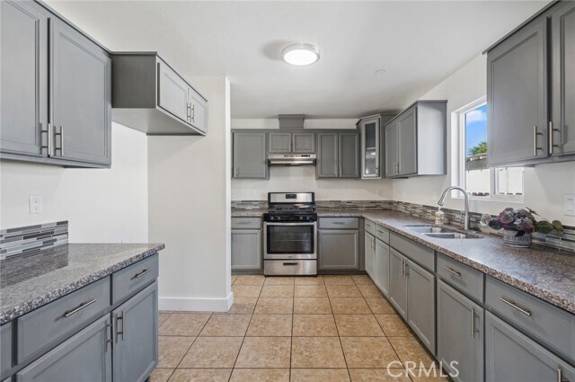 Foto del edificio - 330 E 101st St