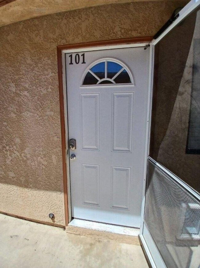 Building Photo - Perfect Place 425 Pinal 101 Orcutt