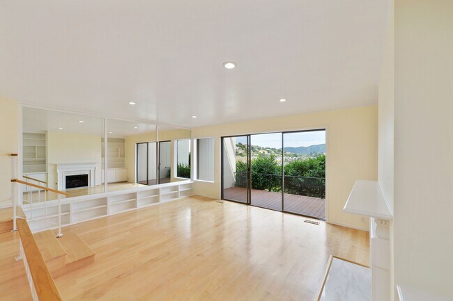 Foto del edificio - 102 Red Hill Cir