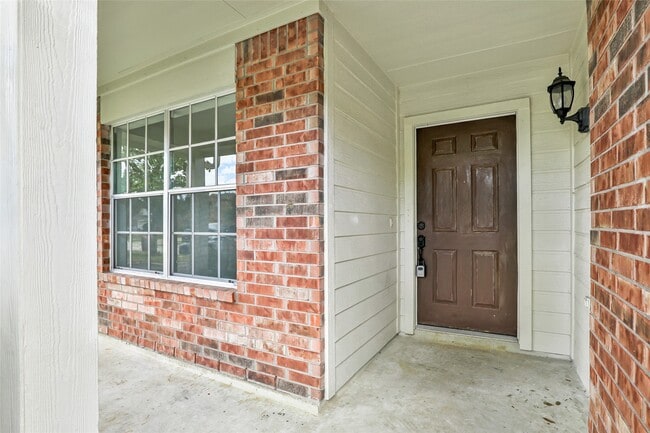 Building Photo - 671 Cypresswood Trce
