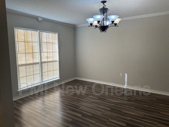 Foto del edificio - 1038 Sun Valley Ln