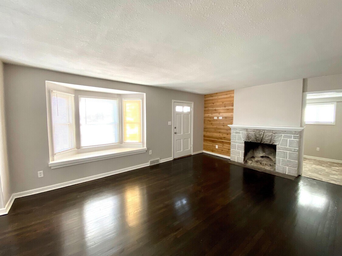 Foto principal - 6048 Mastin St