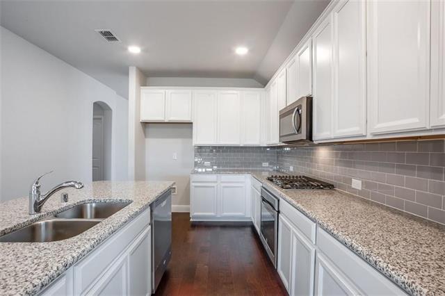 Foto del edificio - 2912 Chestnut Ln