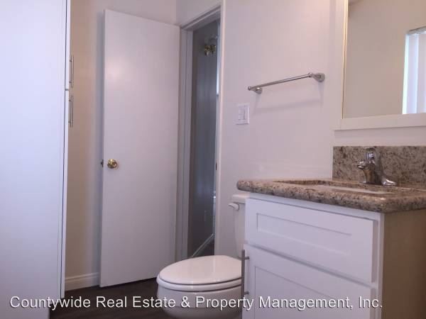 Foto del edificio - 3064-3070 Adams Ave