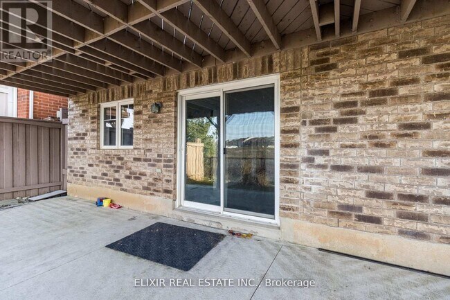 Photo du bâtiment - 40 Personna Cir