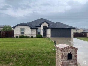 Building Photo - 3011 Meandering Way