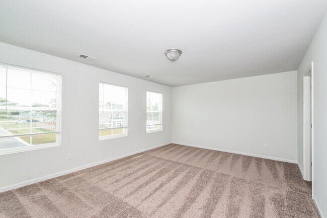 Building Photo - 88 Enclave Wy