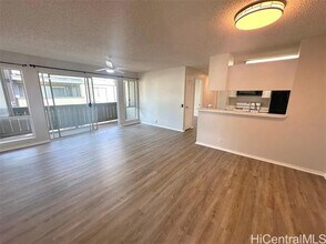 Building Photo - 91-271-271 Hanapouli Cir