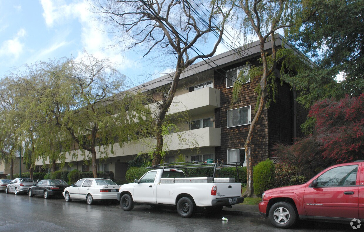 Foto del edificio - Mariposa Club Apartments