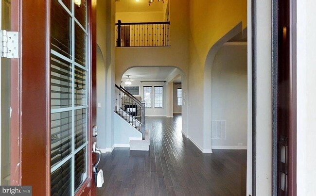 Building Photo - 141 Coachman Cir