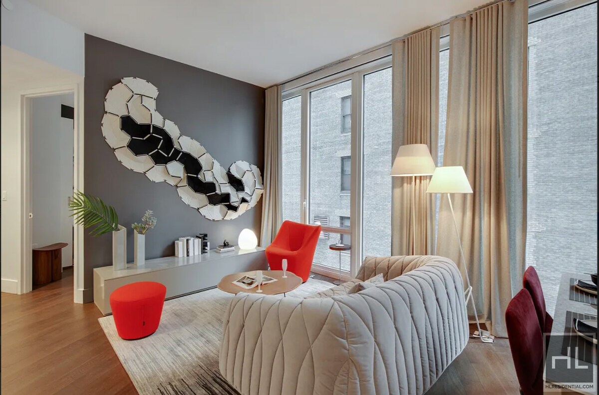 Foto principal - East 44th Street