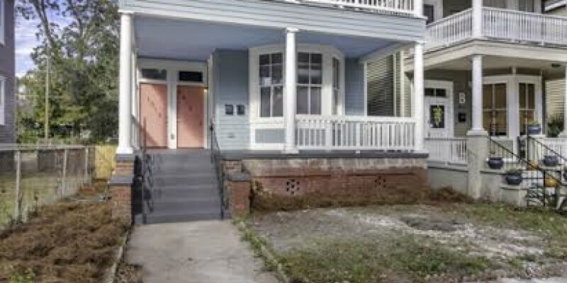Primary Photo - 1012 East Park Ave