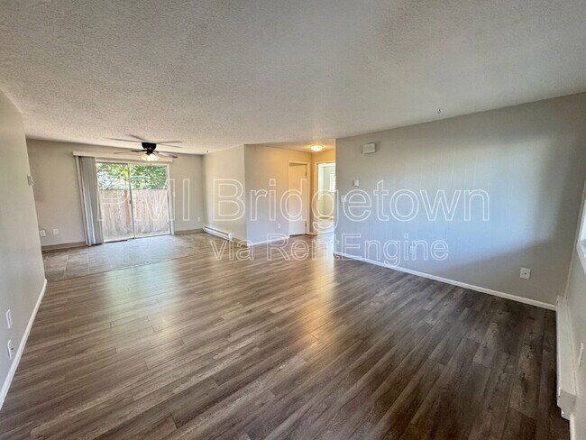 Foto del edificio - 5706 SE Harold St
