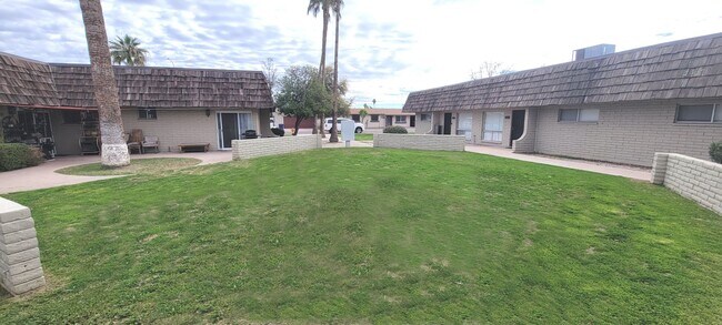 Foto del edificio - Chandler Townhome
