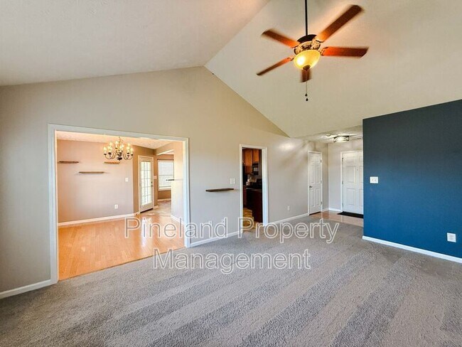 Foto del edificio - 1904 Yellowbrick Rd