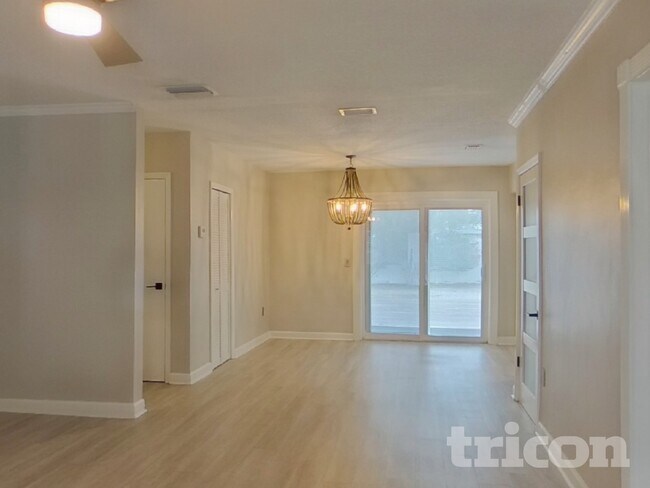 Foto del edificio - 2317 13th Ave SW