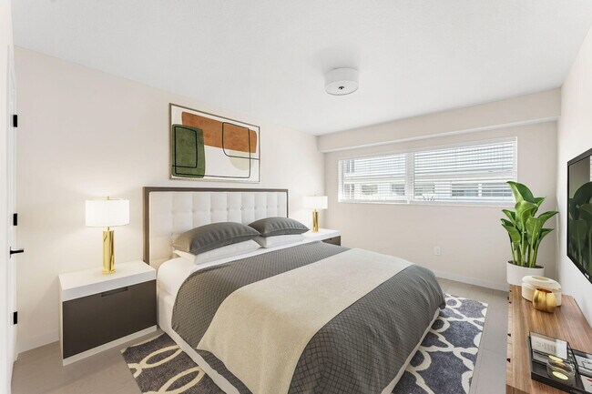 Building Photo - 122 Central Rd