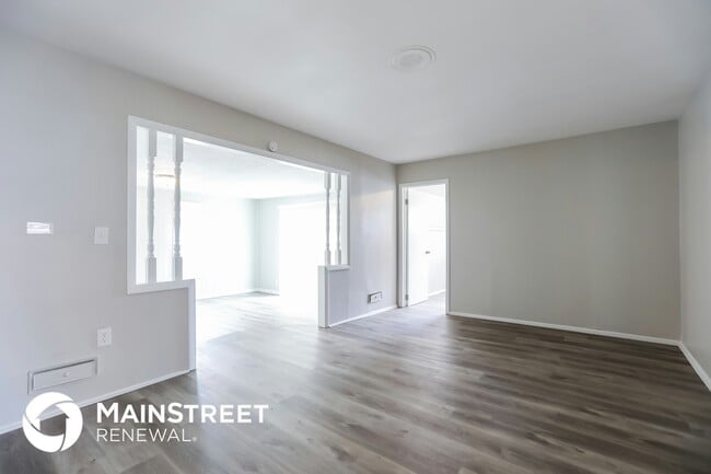 Building Photo - 7309 E 108th Dr