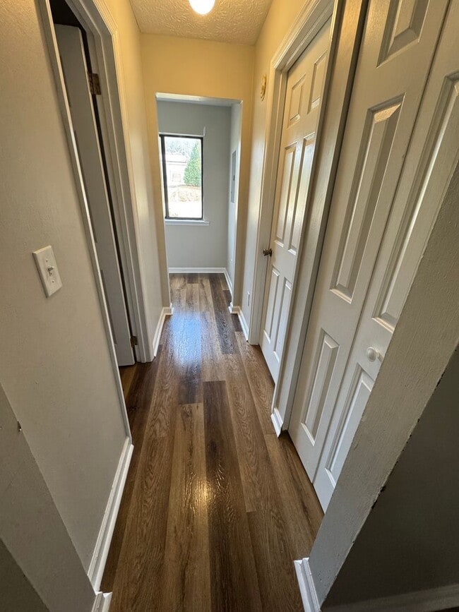 Foto del edificio - 1008 Preston St