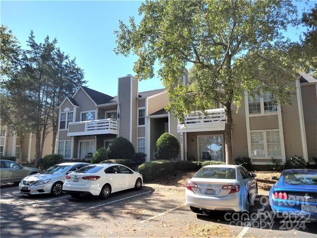 Foto del edificio - 9607 Vinca Cir