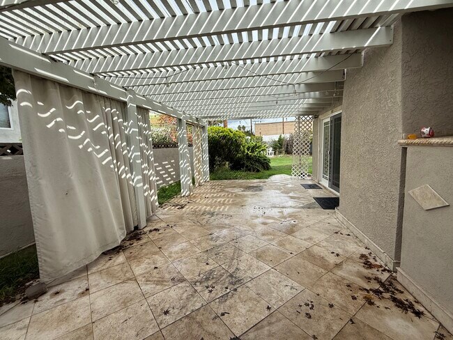 Building Photo - 22601 Iris Ave