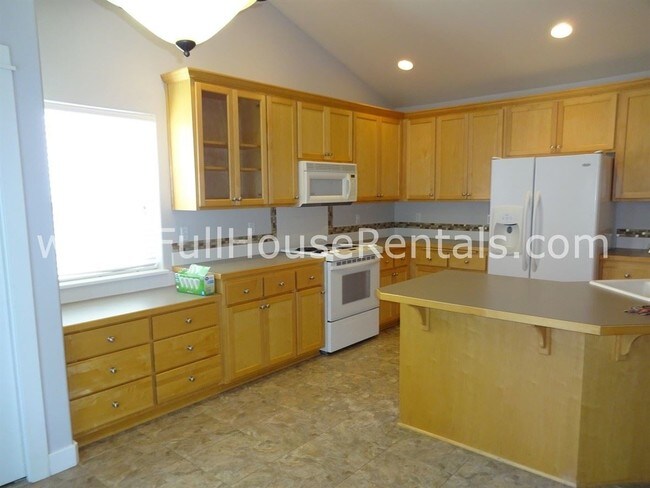 Building Photo - 3 br, 2 bath House - 5919 Jordan Dr