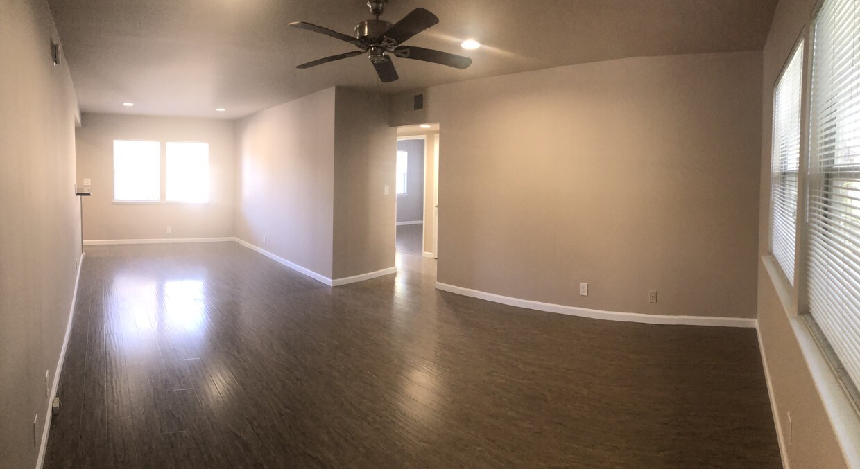 Living Area - 3645 Kalsman Dr