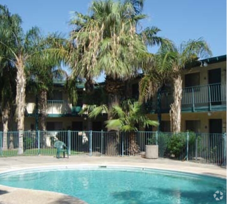 Building Photo - The Palms at Camelback West