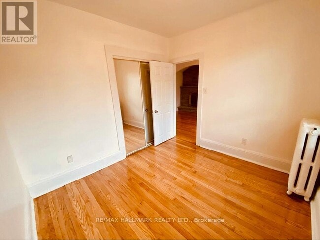 Building Photo - 20 Triller Ave