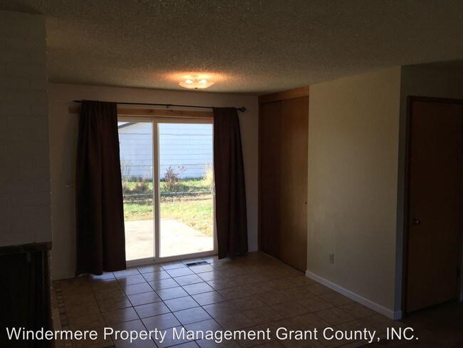 Foto del edificio - 3 br, 1.5 bath House - 1732 MONROE ST