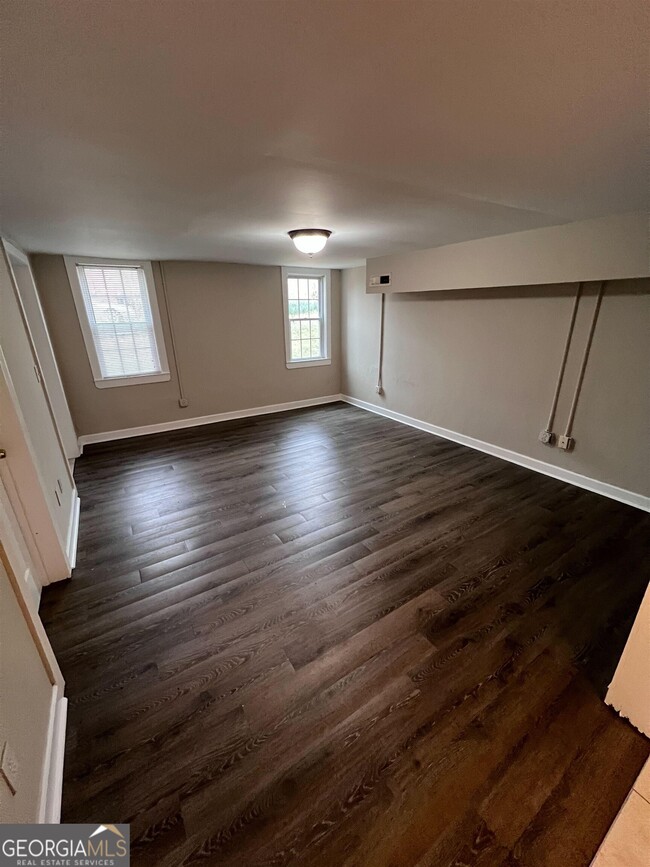 Building Photo - 301 Clifton Terrace