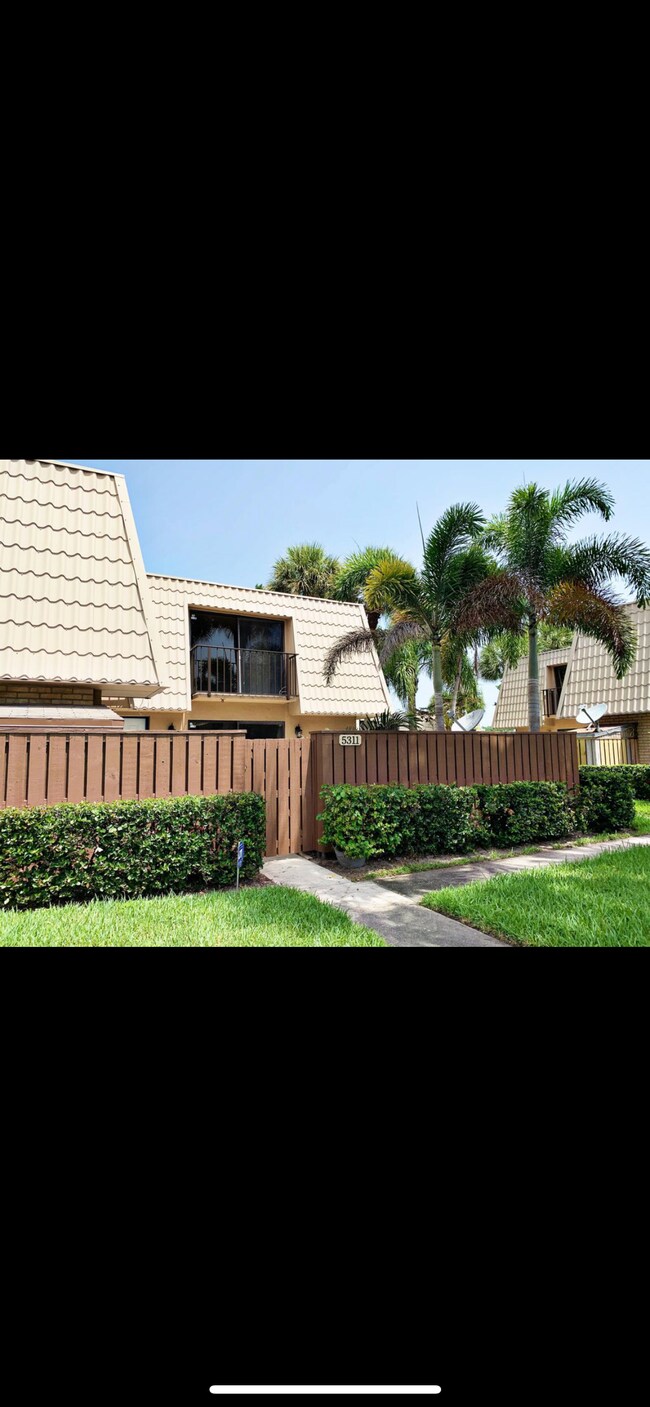 Foto del edificio - 5311 53rd Way