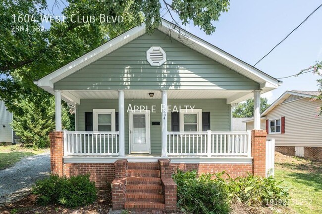 Photo - 1604 W Club Blvd House