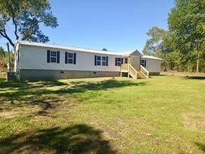 Building Photo - 714 Windy Rd