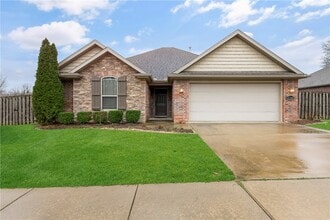 Building Photo - 4300 W Murfield Dr