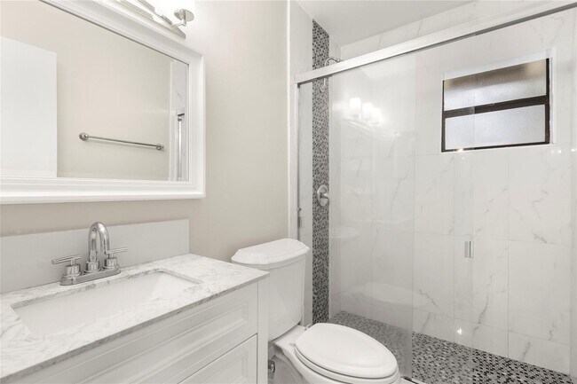 Foto del edificio - 3167 Cocoplum Cir