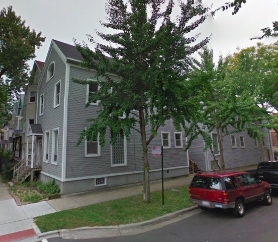 Primary Photo - 2924 N Racine Ave
