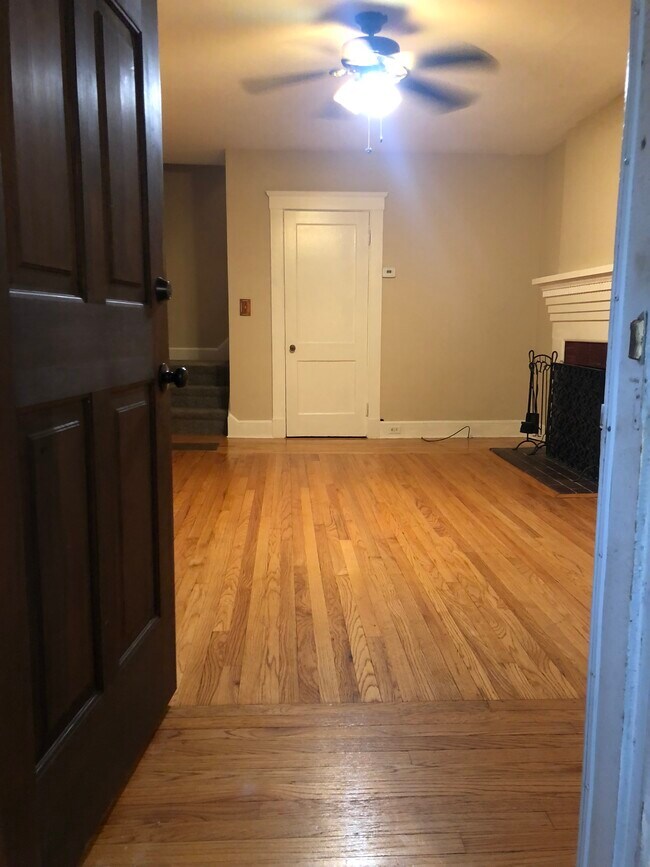 Foto del edificio - 18 Lilac Ave