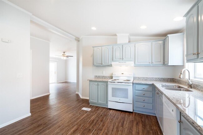 Building Photo - 10115 Berrybriar Ln