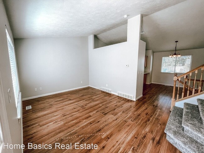 Building Photo - 4 br, 3.5 bath House - 52 E Teal Court