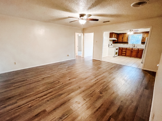 Foto del edificio - 4412 52nd St